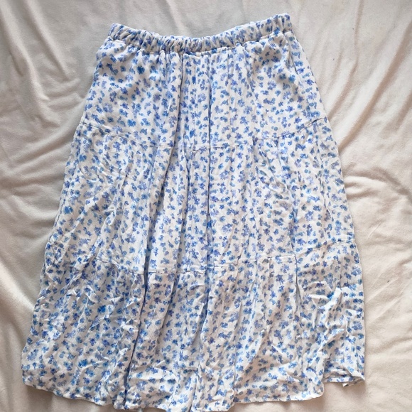 white and blue gauze floral daisy long skirt - Picture 1 of 5